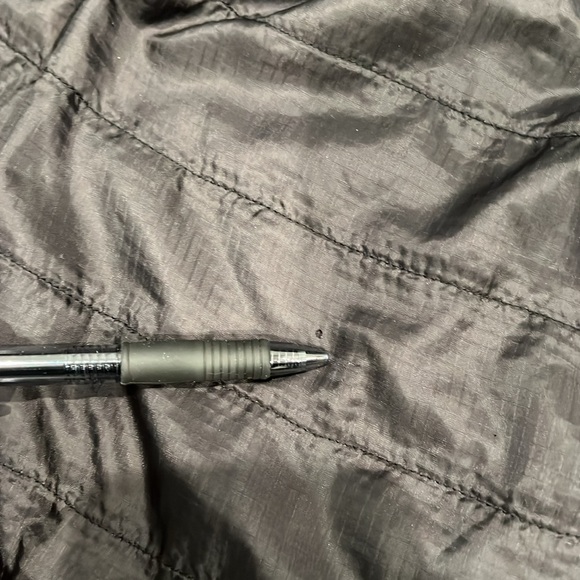 Hurley light weight jacket. Size L. - Picture 5 of 7